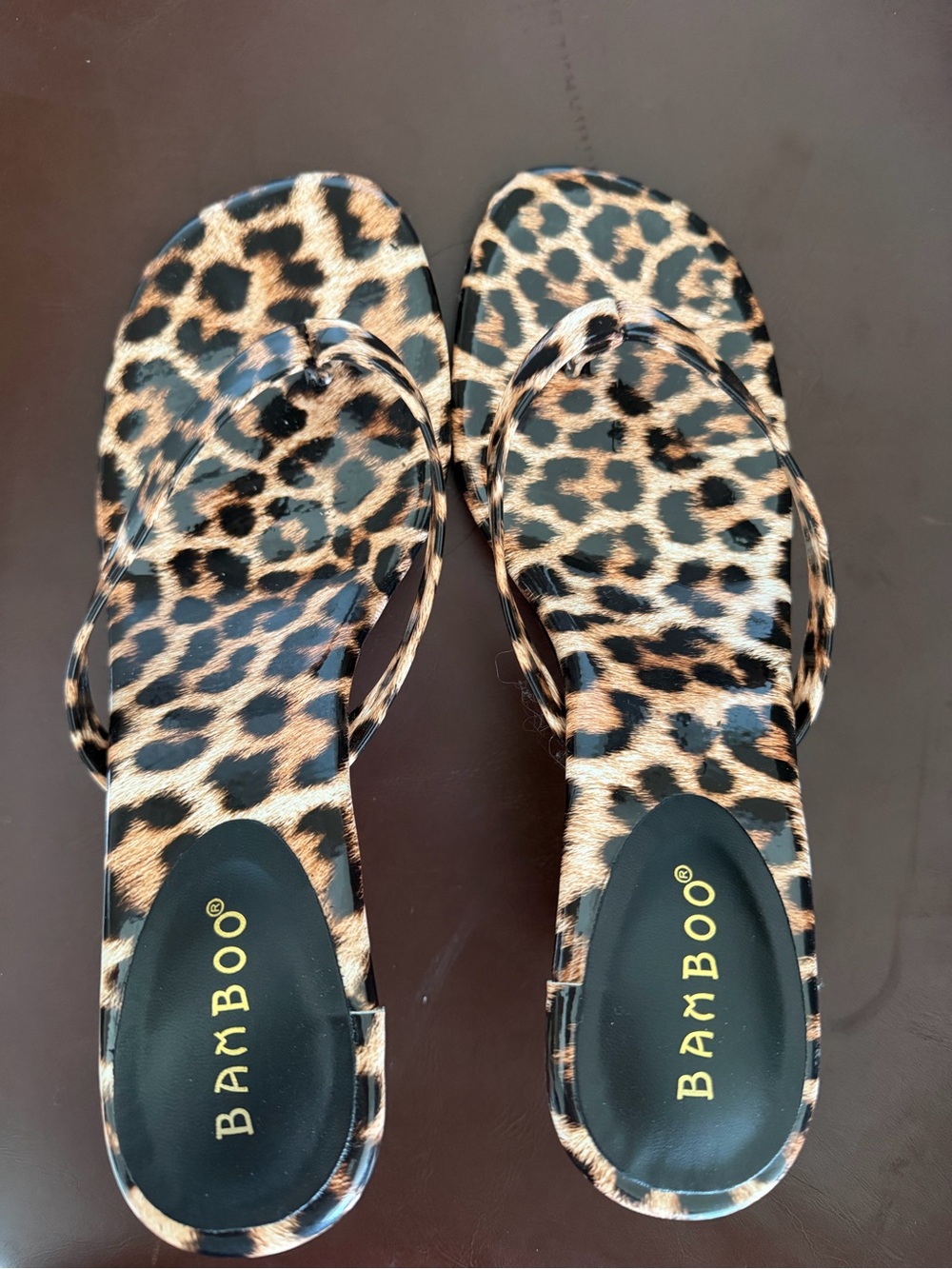 BAMBOO Leopard Print Flip Flop Kitten Heel Sandals Size 7